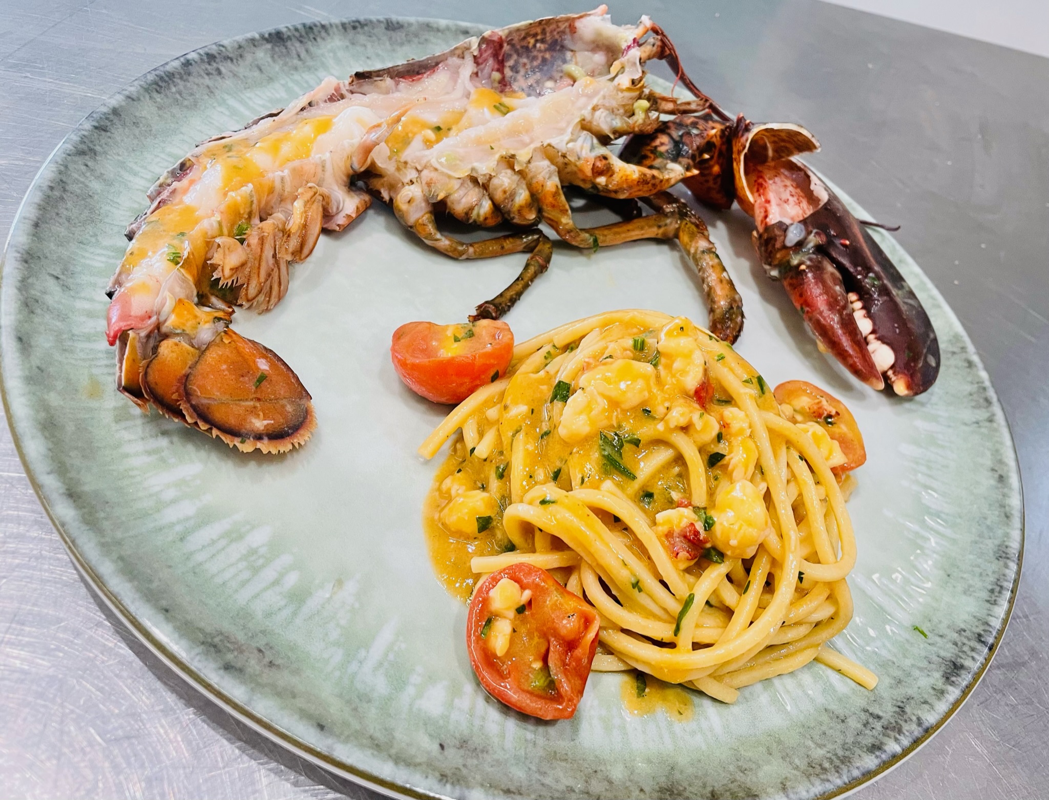 Spaghetto quadrato con battuta di astice